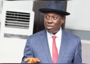 Nigeria: Bayelsa Senator Konbowei Defects To The Ruling Party APC
