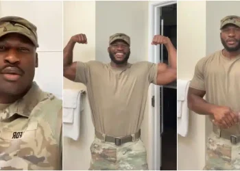 “Nigeria, wassup?” – US soldier trends online as he shows off muscles, says “we go soon fall in” (Video)